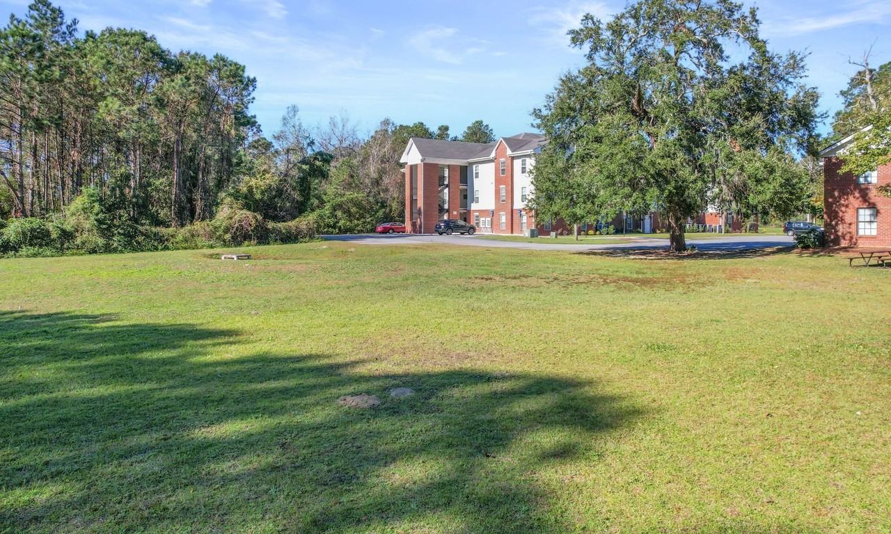 12220 Apache Avenue - Photo 3 of 36