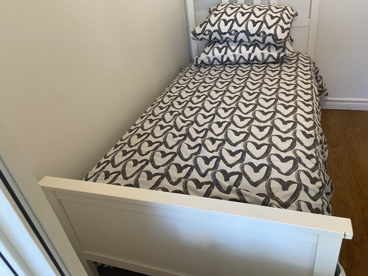 536 Bathurst Street - Photo 7 of 20