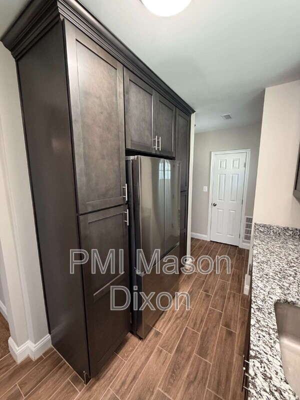 330 Compton Ave - Photo 7 of 21