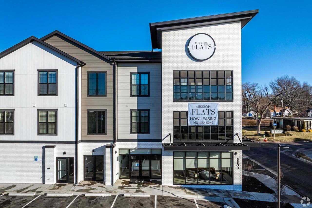 Mission Flats Apartments - Photo 3 of 50