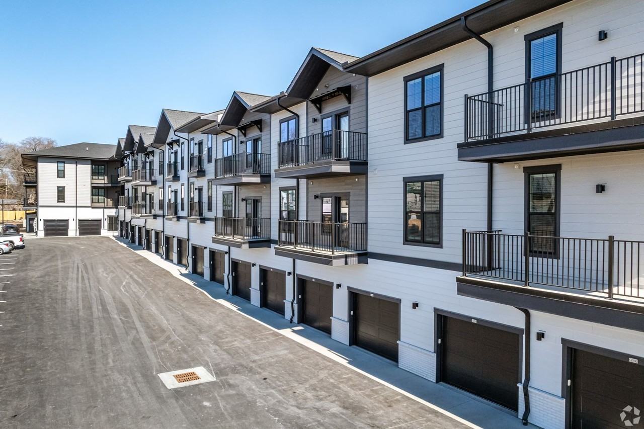 Mission Flats Apartments - Photo 6 of 50