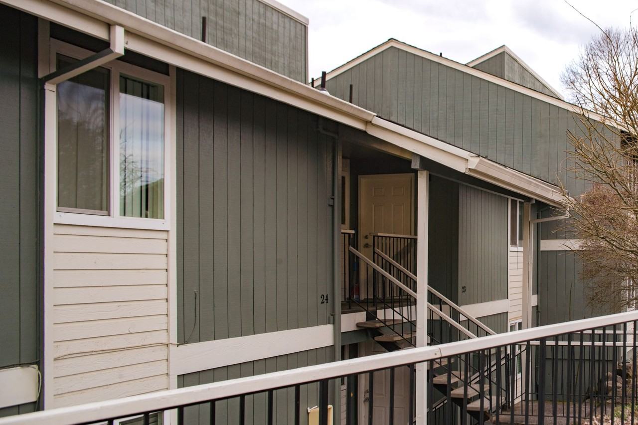 MeadowBrook Apartments - Photo 6 of 44