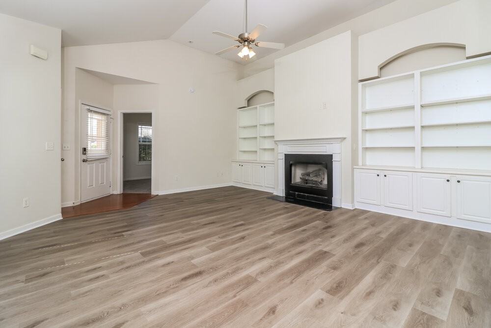 92 Majestic Dr - Photo 6 of 16