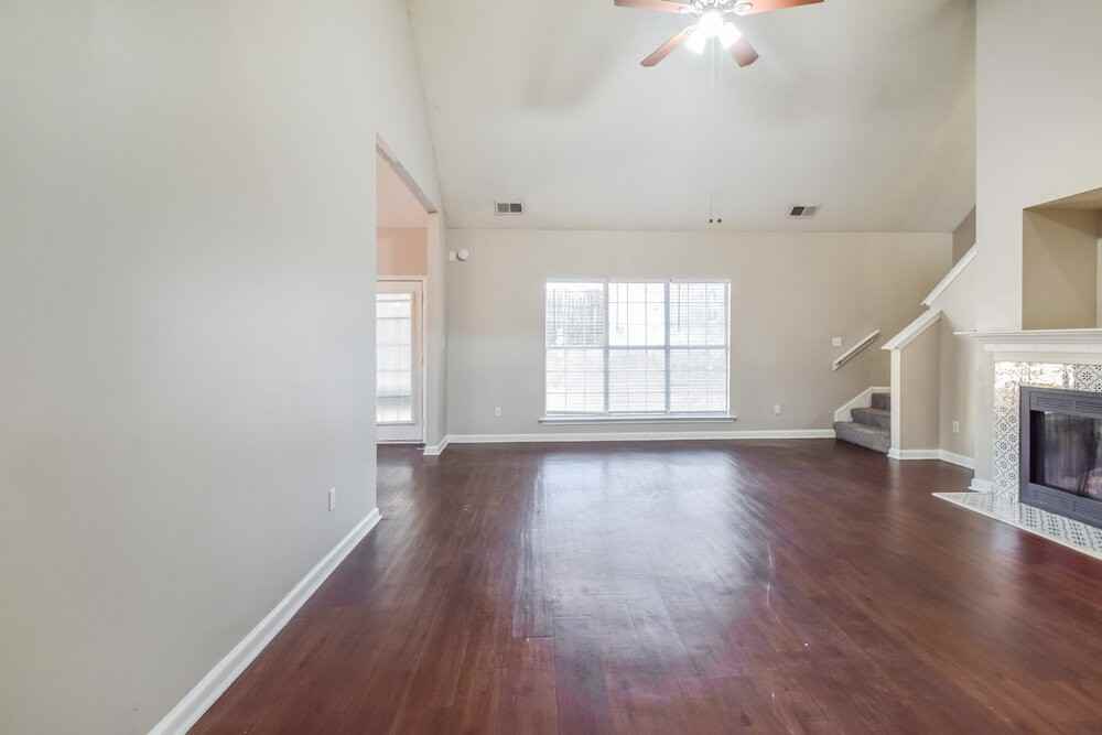 10222 Green Moss Dr N - Photo 5 of 17