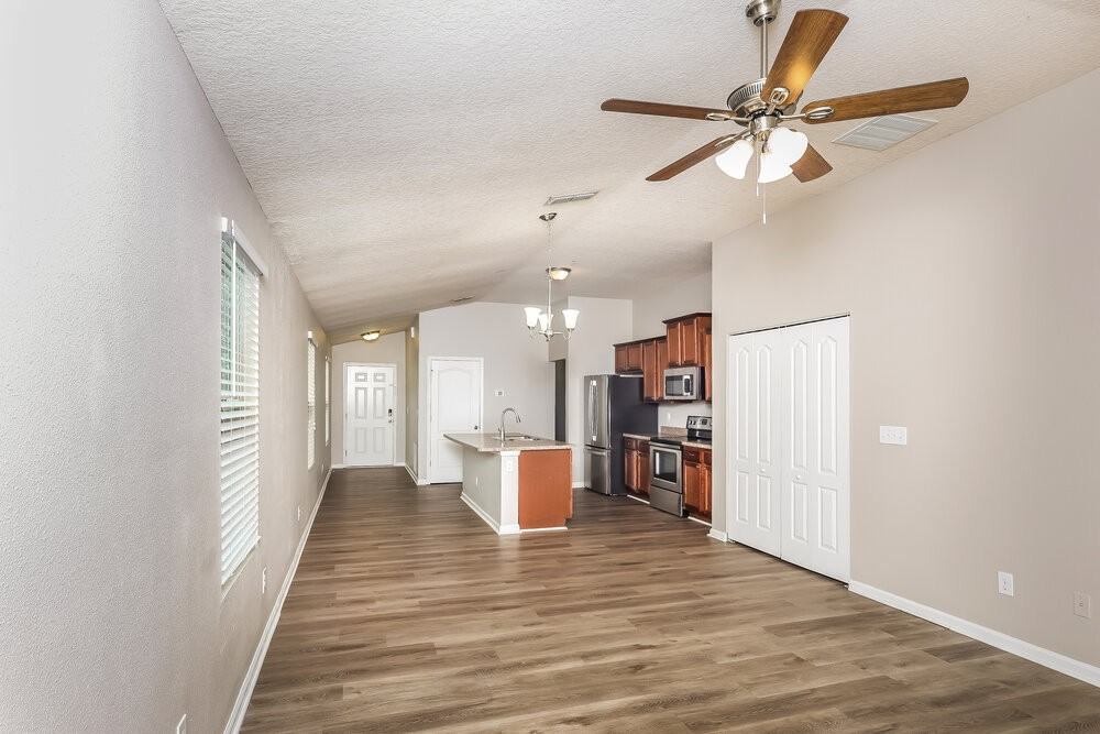 3830 Julia Marie Dr - Photo 4 of 16