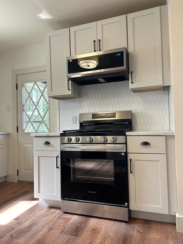 114 Augusta St - Photo 3 of 38