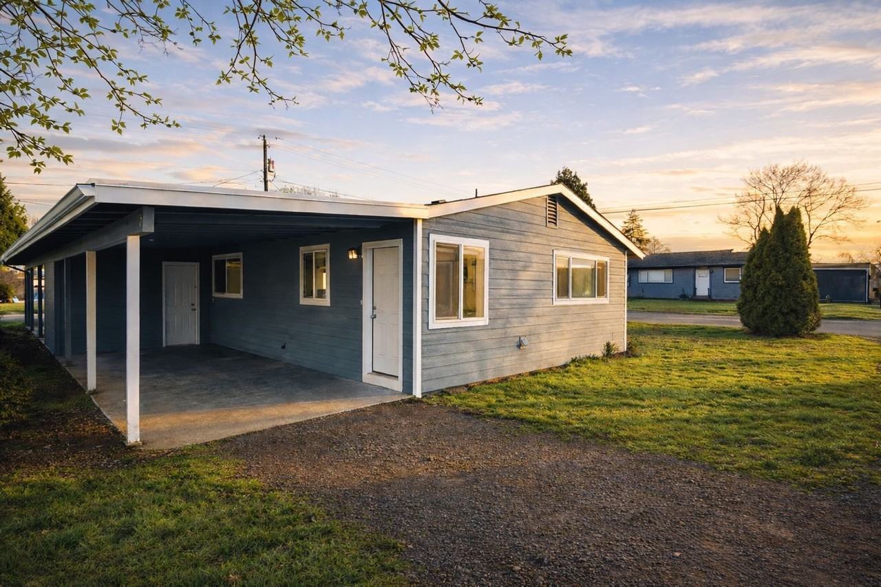 1410 E 30th St - Photo 2 of 15