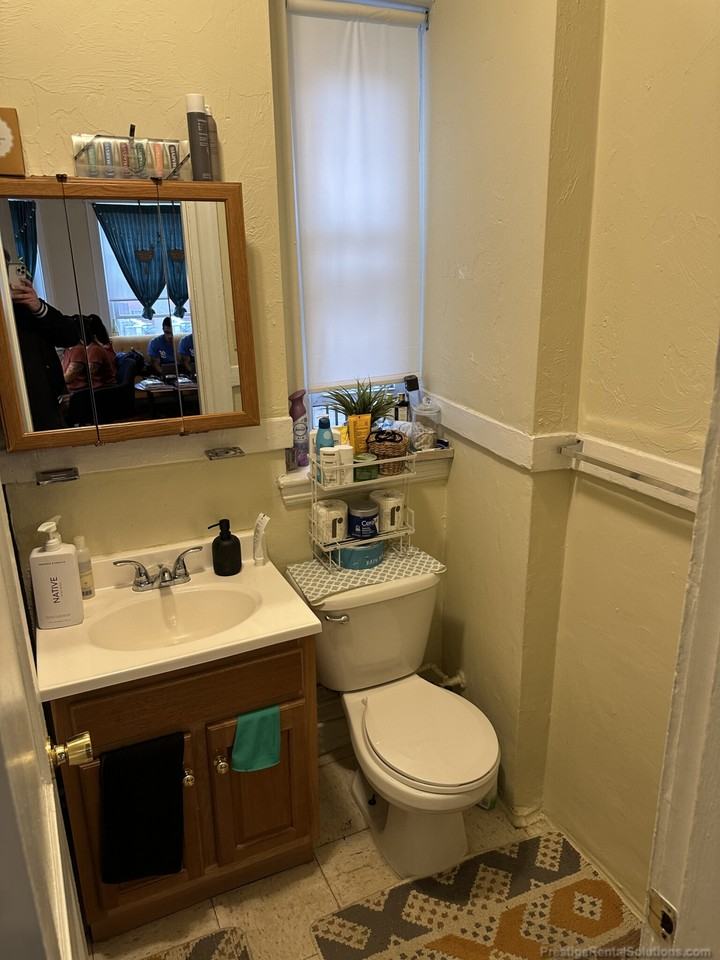 Woodstock Ave. & Kelton St #7 - Photo 7 of 14