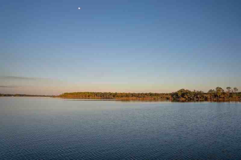 2572 Gulf Breeze Ave - Photo 7 of 27