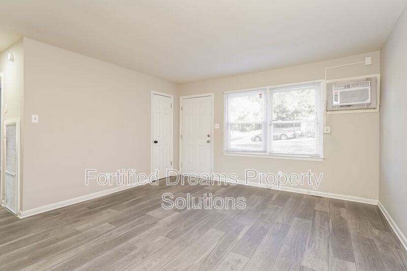 900 Lowdermilk St #900K - Photo 4 of 38