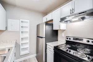 featured image of 3600 W Spencer St