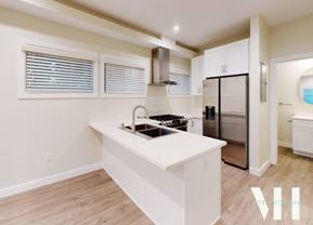 Gorgeous Brand New Five Bed Right Next to USC Campus! - Photo 1 of 1