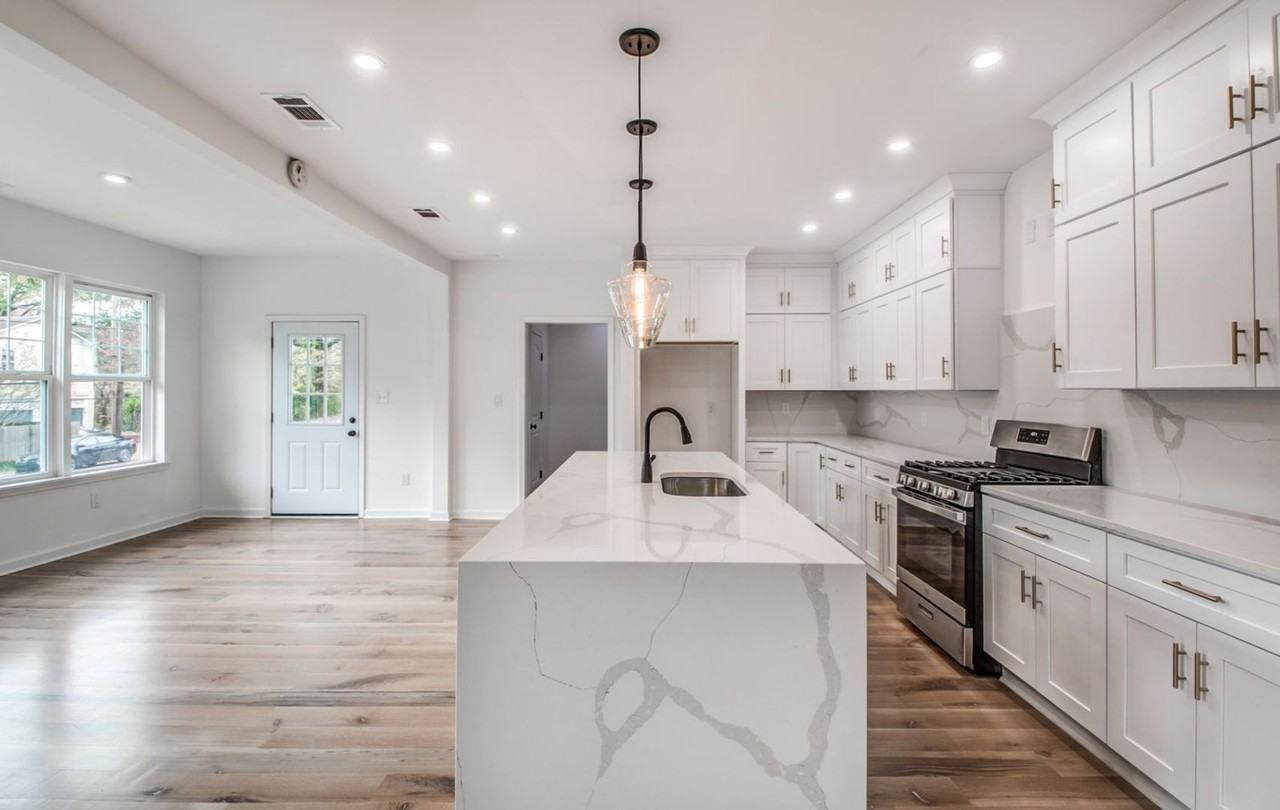 1781 Forest Ave - Photo 6 of 33