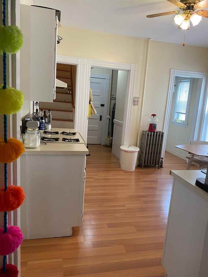 102 Rogers Avenue - Photo 5 of 9