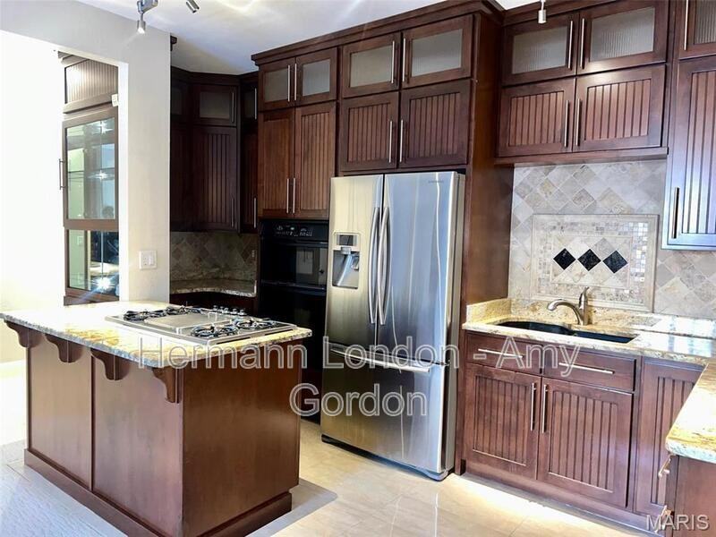 4738 Olive St #A - Photo 3 of 22