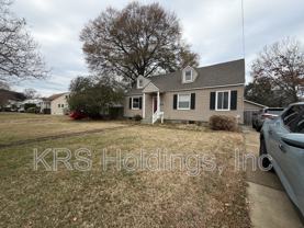 412 E Westmont Ave - Photo 1 of 1