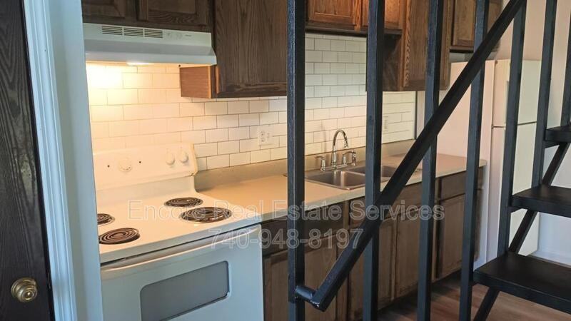 1119 Hollander St Apt C - Photo 6 of 8