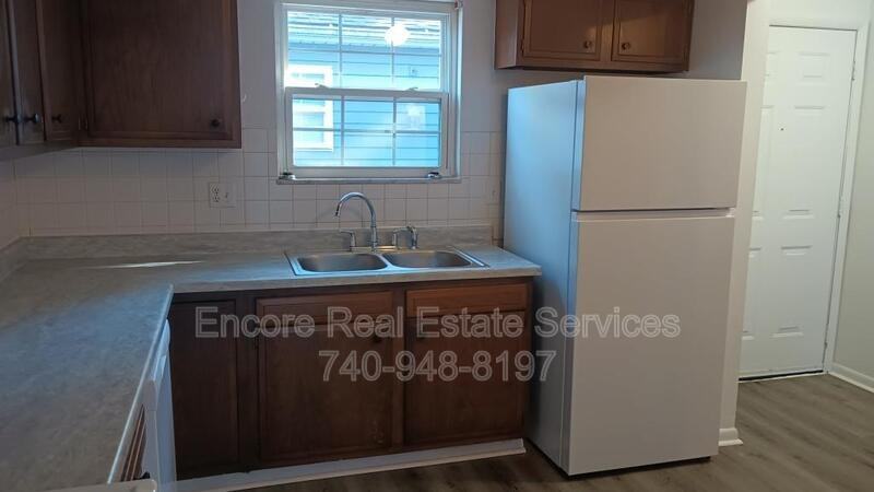 865 Beech Ct - Photo 3 of 13