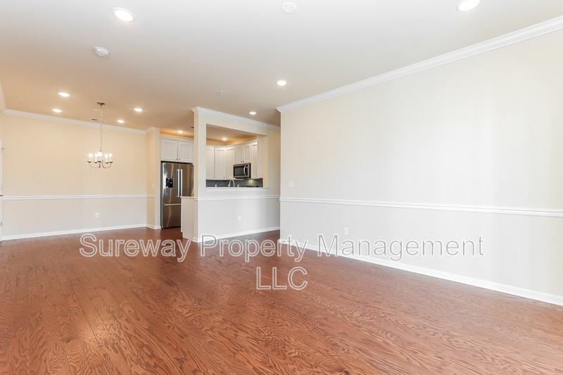 5325 Palomino Ct - Photo 3 of 6