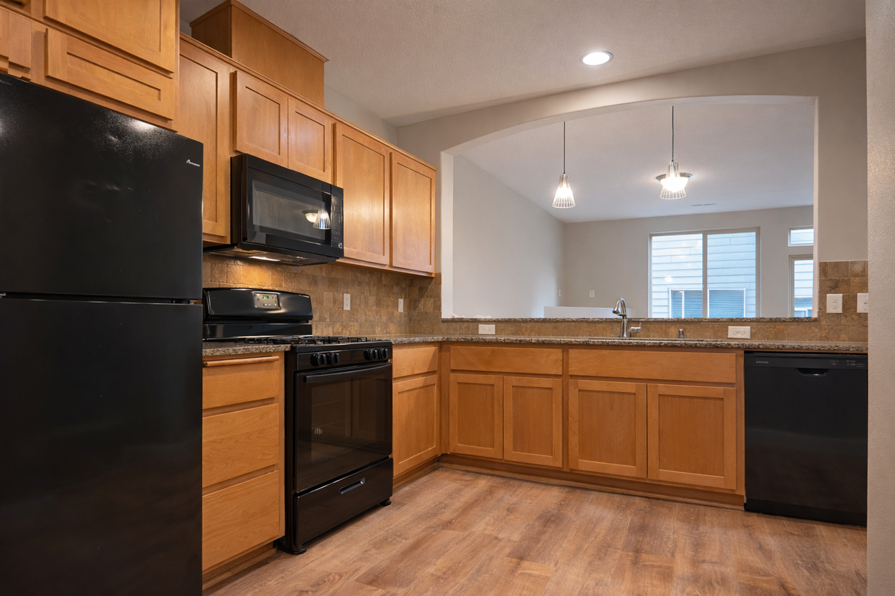 13106 Ne 25th St - Photo 2 of 29