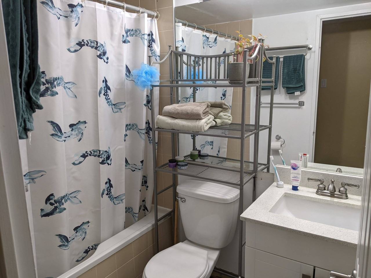 55 Centre Ave - Photo 2 of 7