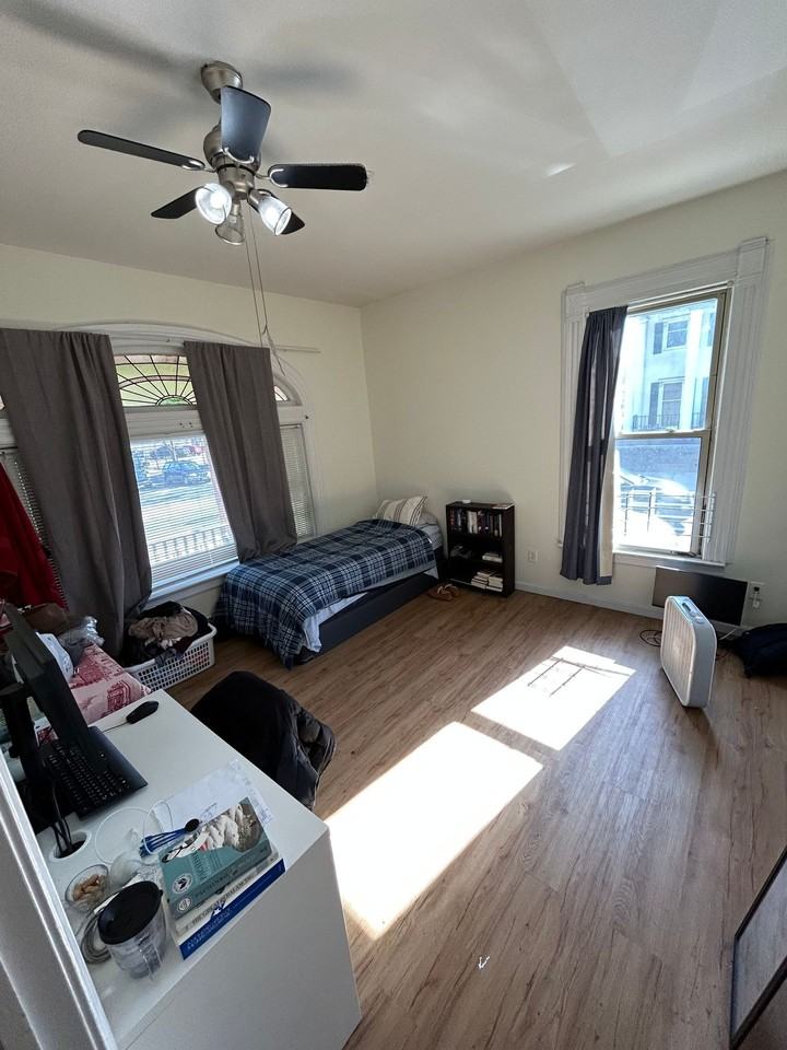 260 Dwight St #B - Photo 5 of 40