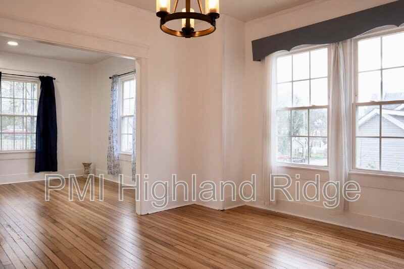 217 Fite Ave E - Photo 4 of 26