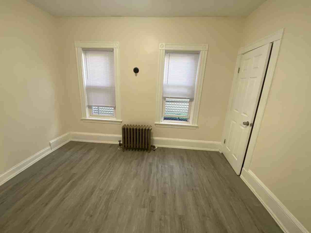 Everett Ave #1 - Photo 3 of 24