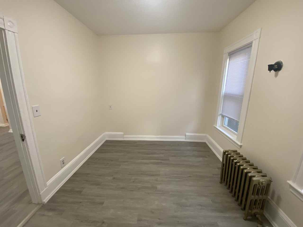 Everett Ave #1 - Photo 4 of 24