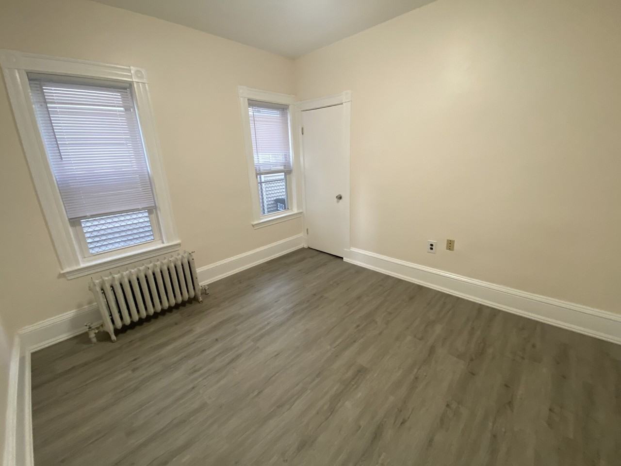 Everett Ave #1 - Photo 7 of 24