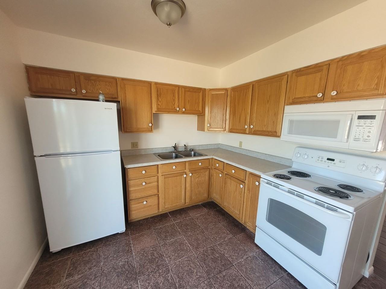 1316 W Tucson St - Photo 3 of 21