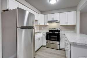 featured image of 2323 Eastman Ave