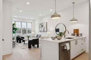 featured image of 20 W Allens Ln