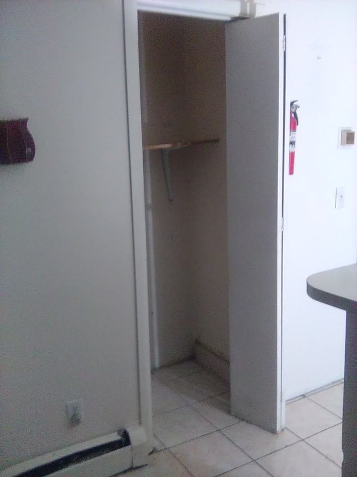 516 Lincoln Highway - Photo 4 of 24