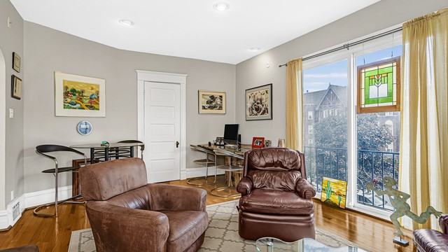 433 Wisconsin Ave #2F - Photo 3 of 7