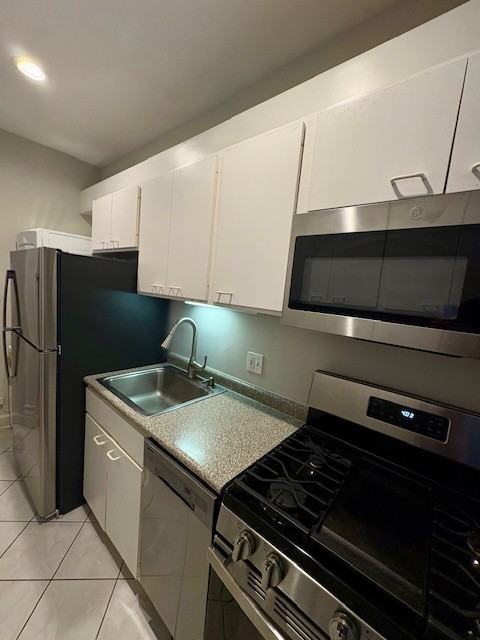 433 Wisconsin Ave #2F - Photo 4 of 7