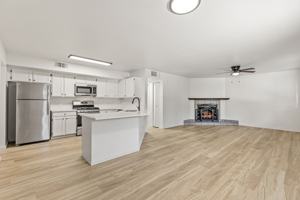 featured image of 3325 E Lockett Rd