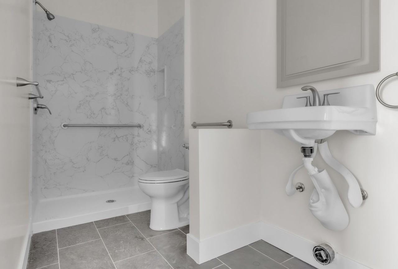 The Nelly - Photo 7 of 37