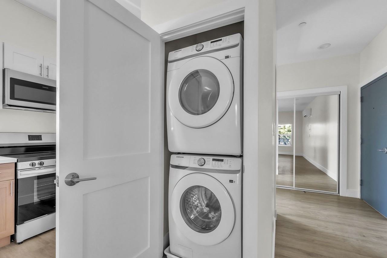 3000 T St #201 - Photo 5 of 10