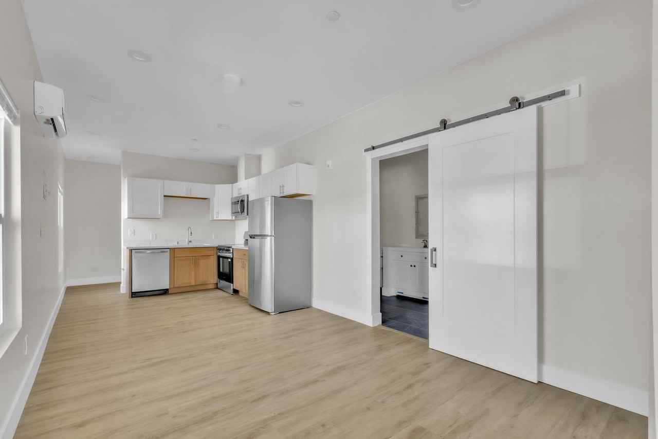 3000 T St #200 - Photo 3 of 11