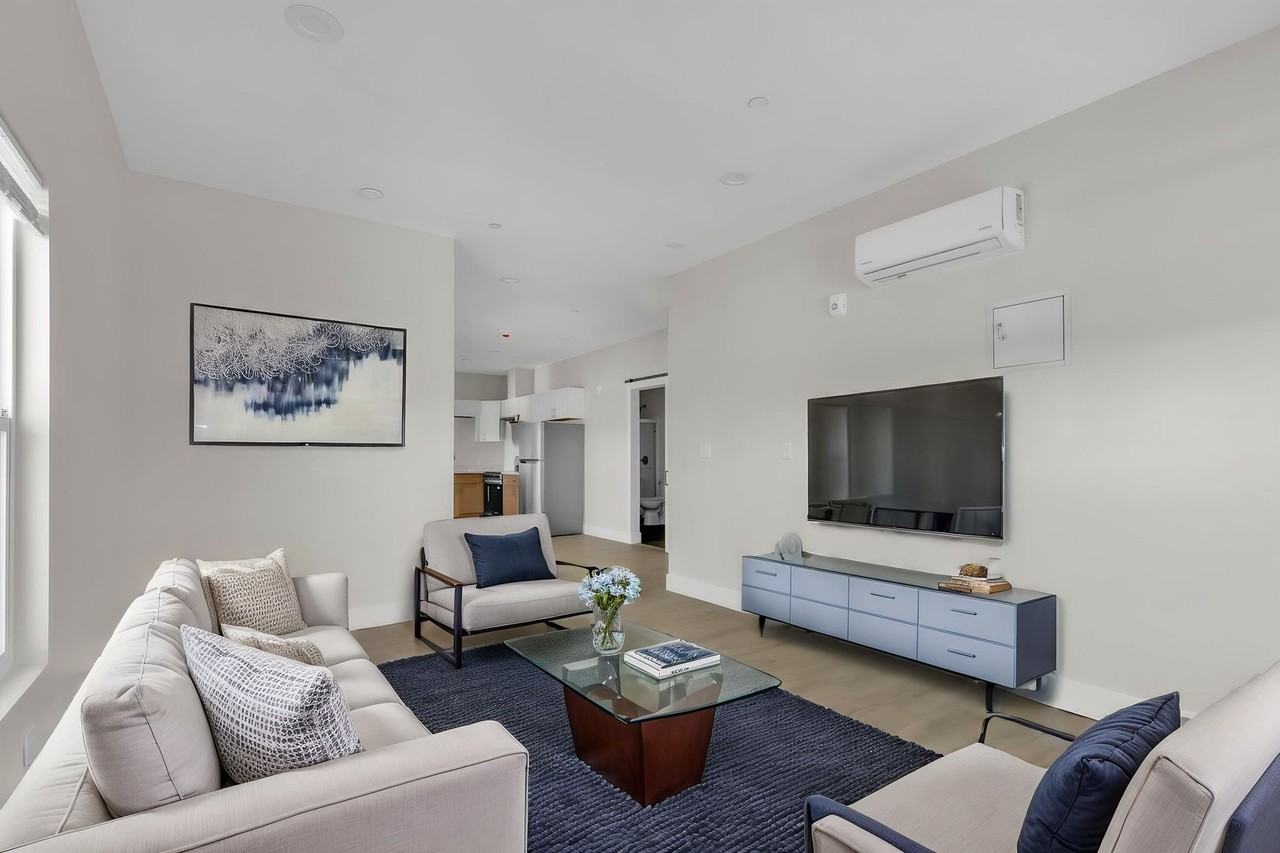 3000 T St #200 - Photo 5 of 11