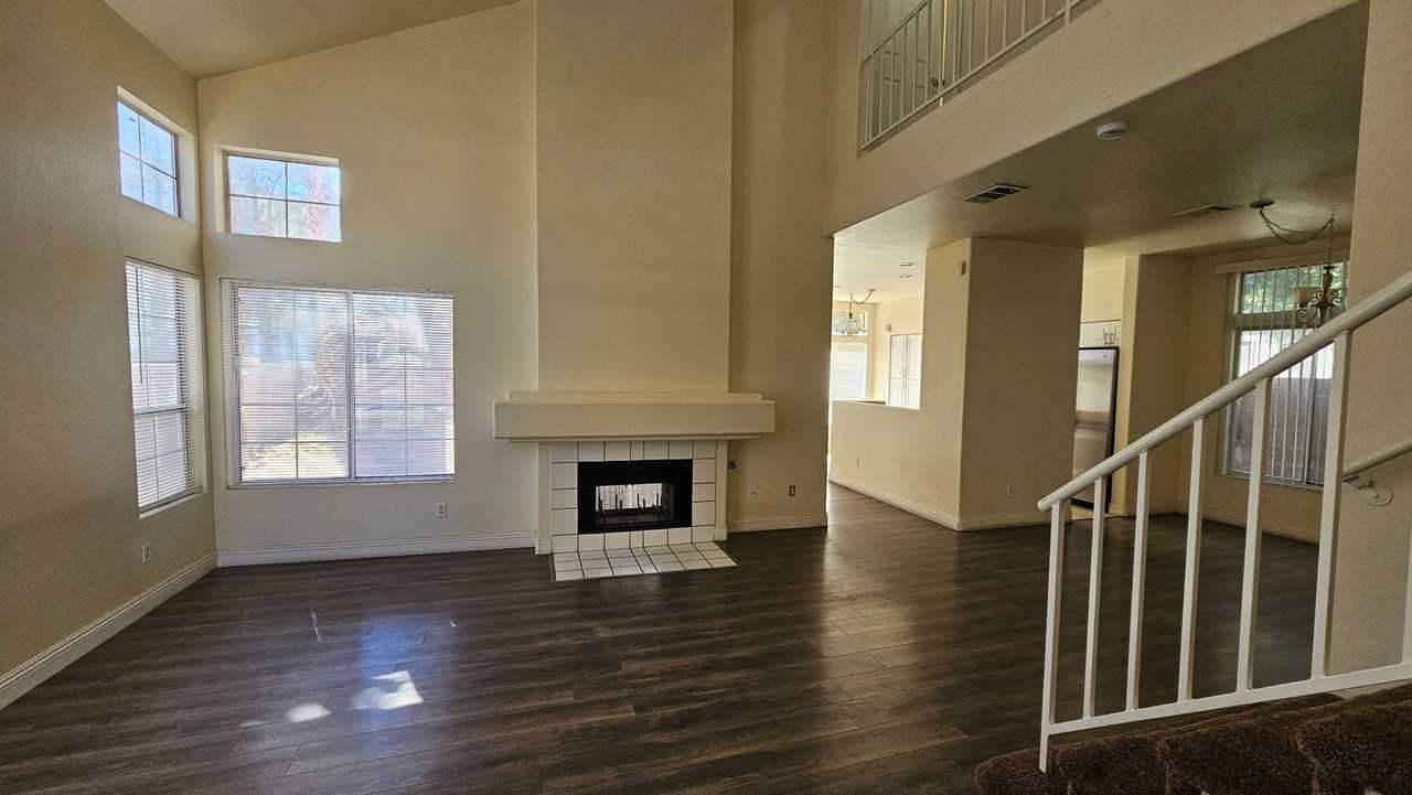 7533 Lorinda Ave - Photo 7 of 18