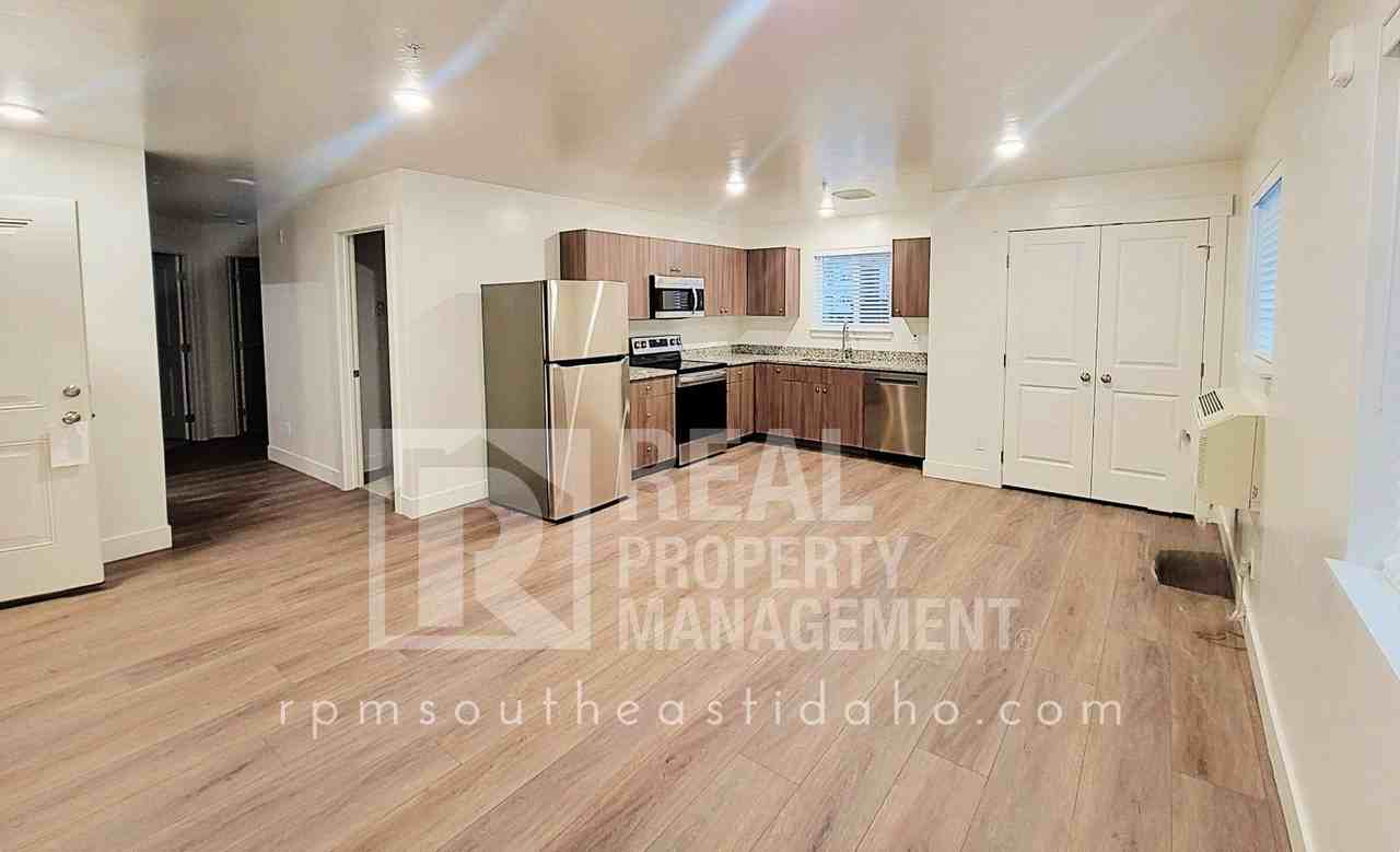 3649 E Gample - Photo 7 of 27