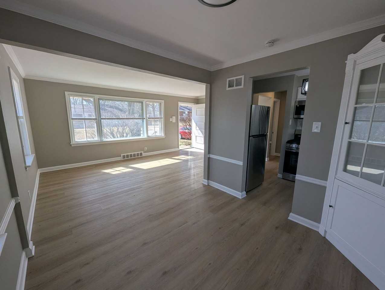 9712 Griffin Dr - Photo 7 of 26