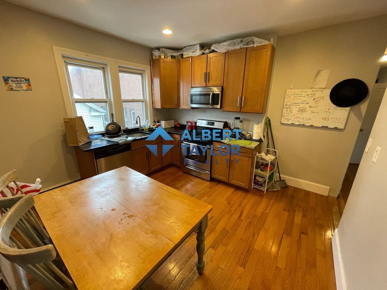 133 Saint Alphonsus St #3 - Photo 5 of 13