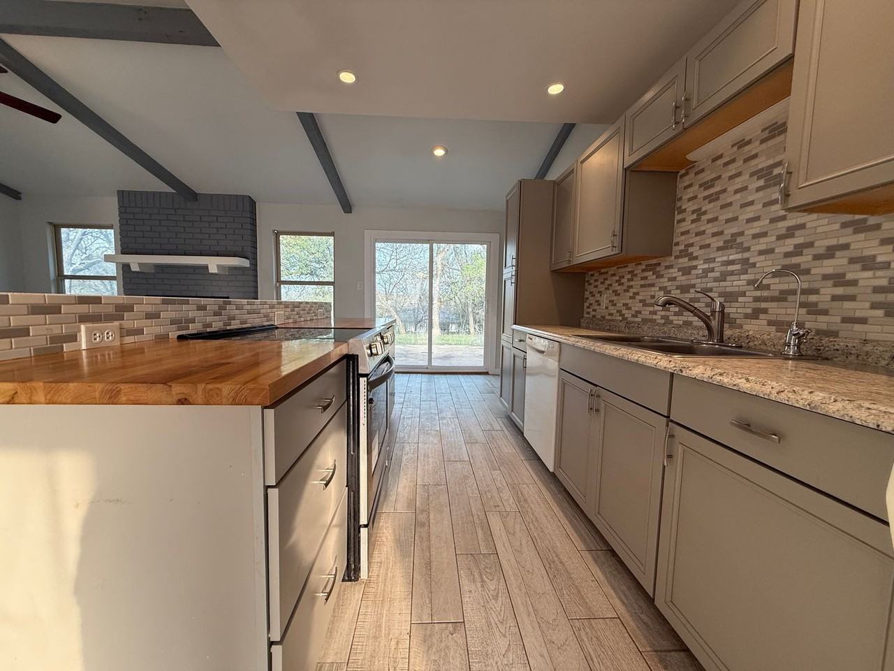 12603 Topper Ln - Photo 3 of 18