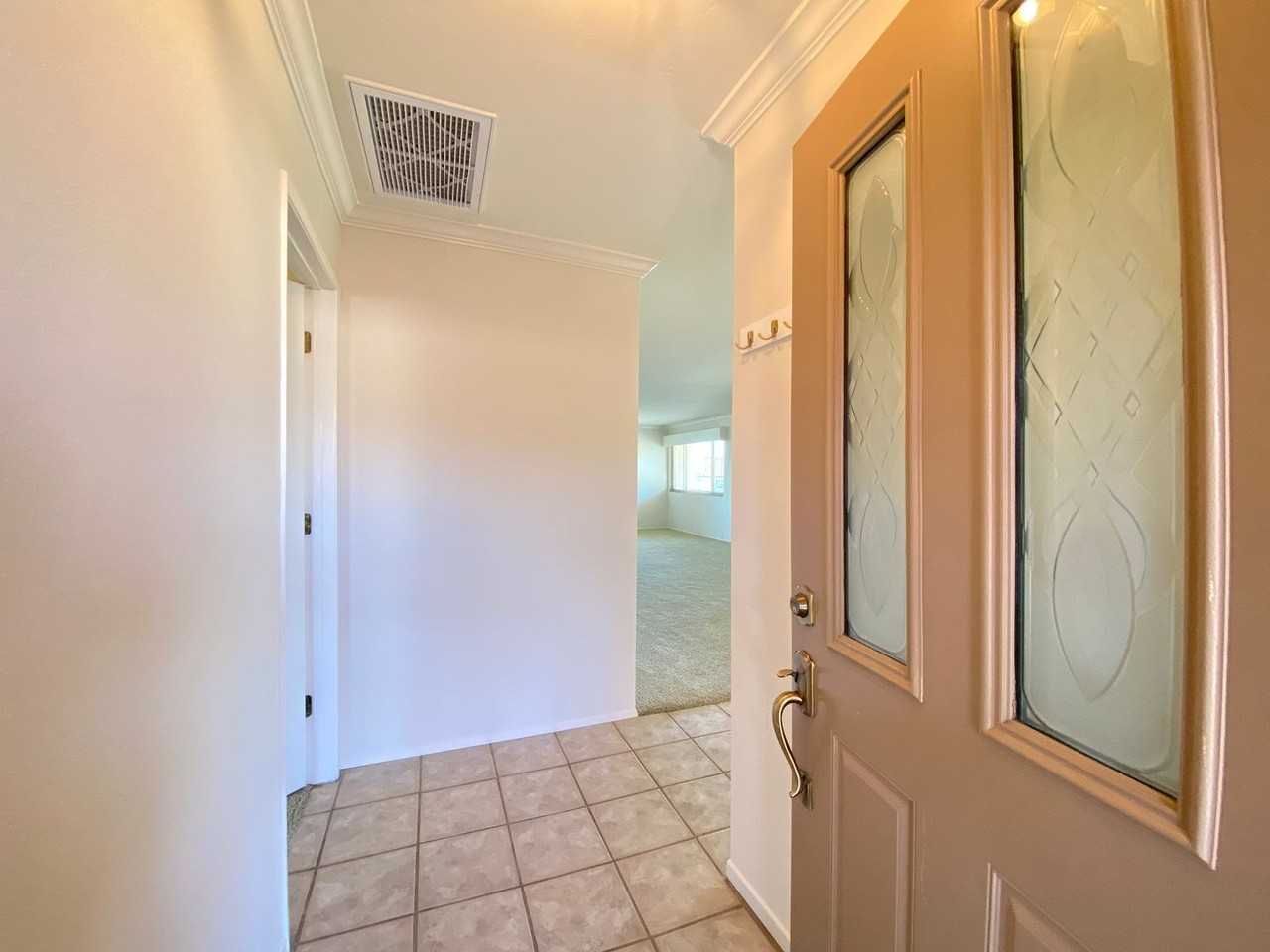 1029 Martina Ct - Photo 4 of 36