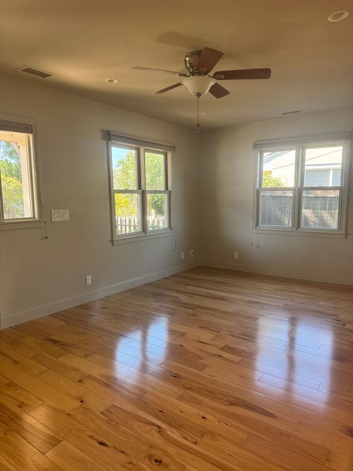 1665 Laurel Ave #A - Photo 5 of 9