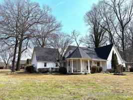 featured image of 1880 Newfields Rd