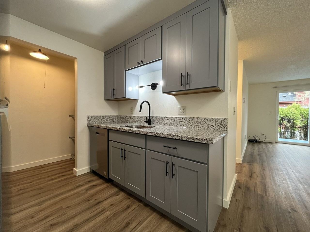 7721 Se Harold St - Photo 5 of 23